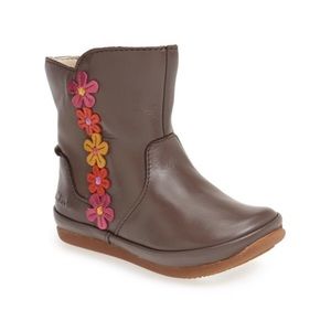 clarks toddlers boots